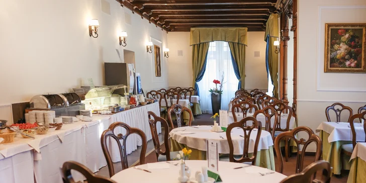 4* pobyt v Karlových Varech: snídaně či polopenze, na výběr i neomezený wellness a procedury