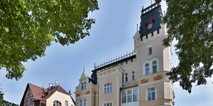 4* pobyt v Karlových Varech: snídaně či polopenze, neomezený wellness i procedury