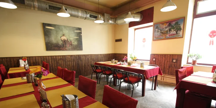 Zažijte Indii: tříchodové menu podle výběru pro 2 nebo 4 osoby