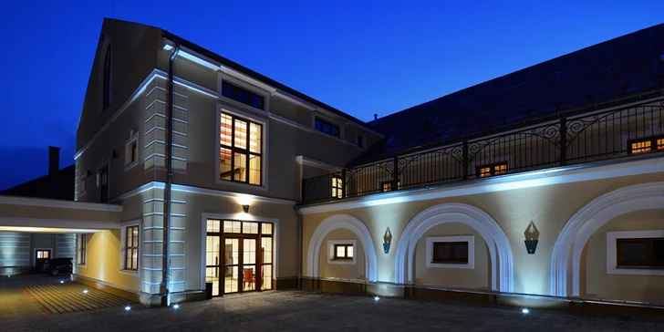 Krásný hotel u pivovaru Klášter: wellness a polopenze s večeřemi při svíčkách