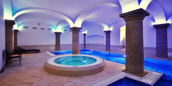 Krásný hotel u pivovaru Klášter: wellness a polopenze s večeřemi při svíčkách