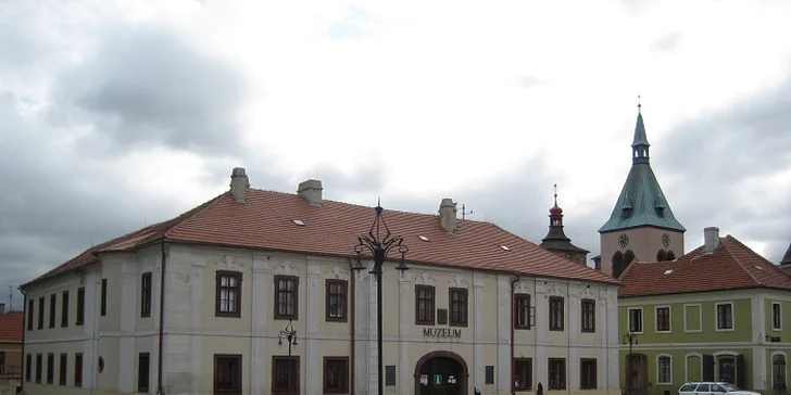 Vstupenka do skanzenu, Muzea Kouřimska i na výstavu o včelách pro jednotlivce i rodinu