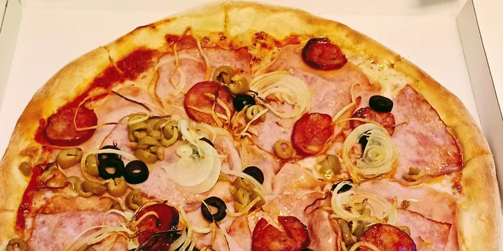Dvě pizzy o průměru 45 cm s osobním vyzvednutím na provozovně