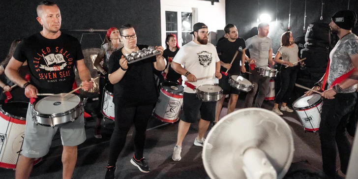 Vstupy na otevřené lekce v bubenické škole Groove Army Academy