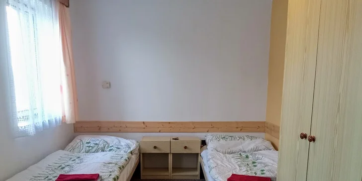 Pobyt v chatkách i mobilním domě v rekreačním areálu v Pošumaví: bazén i spousta aktivit