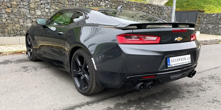 Zapůjčení Chevroletu Camaro 6.2 V8 6 generace na 6, 12 či 24 hodin