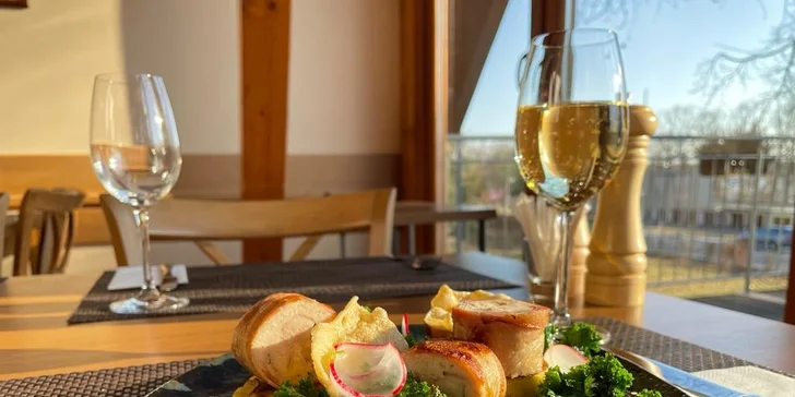4* relax v Hluboké nad Vltavou se snídaní či polopenzí, novým wellness i koupelí