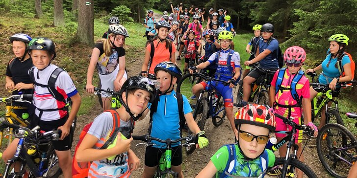 14denní cykloturistický tábor pro děti ve věku 8–15 let: koupání, soutěže, hry i návštěva památek