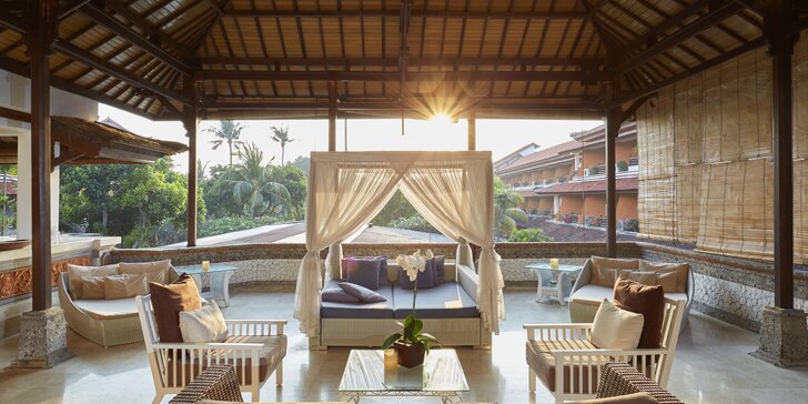 Za parádním odpočinkem na Bali: 5* hotel se snídaní, bazénem, restauracemi i privátní pláží