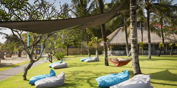 Za parádním odpočinkem na Bali: 5* hotel se snídaní, bazénem, restauracemi i privátní pláží