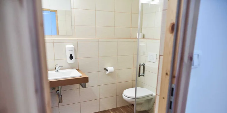 Apartmány Na Faře či Stodola na Bílé pro dva i celou rodinu: bazén, snídaně i herna