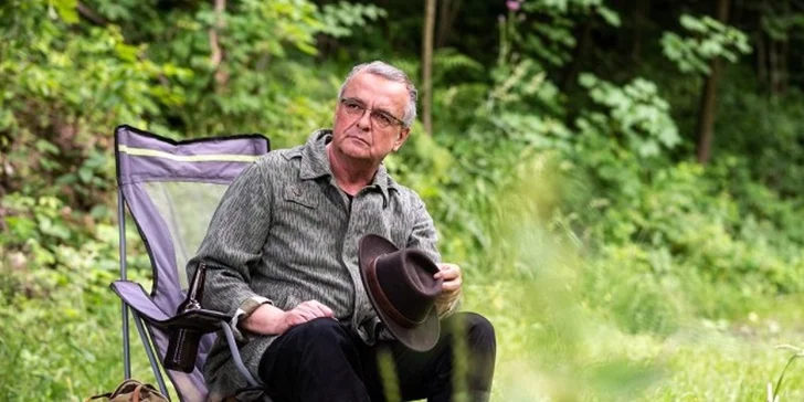 Vstupenka do kina na film Tři Tygři ve filmu: JACKPOT