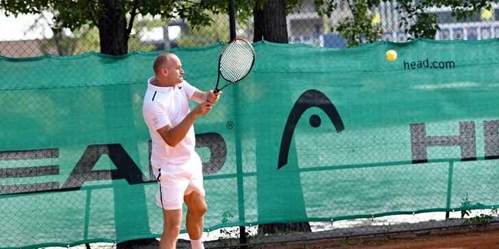 Tenisový trénink pod vedením 22. hráče ATP Bohdana Ulihracha