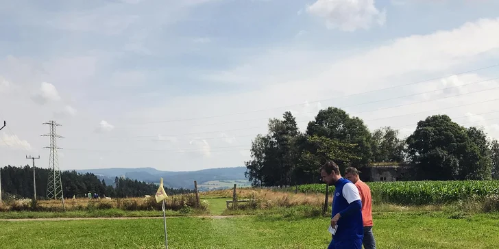 Dostaňte míč nebo balon do jamky: minigolf, fotbalgolf i fotbalpool pro dva či celou rodinu