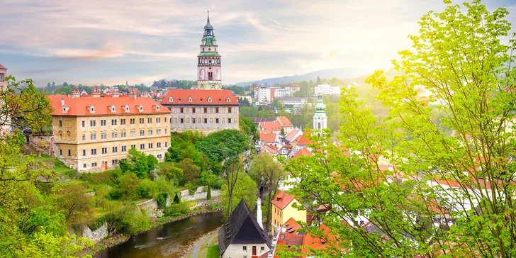Pobyt se snídaní a relaxací ve střešní vířivce, penzion v klidné části Krumlova