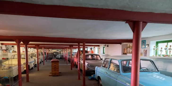 Vstupenka do největšího retro muzea v ČR: veteráni, výbava z 50.–90. let, staré hračky i zemědělství