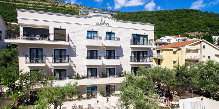Odpočinkový pobyt v 4* hotelu v Černé Hoře: bufetová polopenze a vyhřívaný bazén