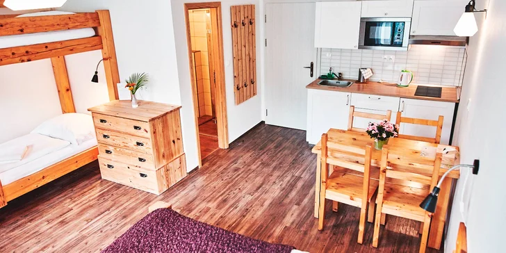 Apartmány Na Faře či Stodola na Bílé pro dva i celou rodinu: bazén, snídaně i herna