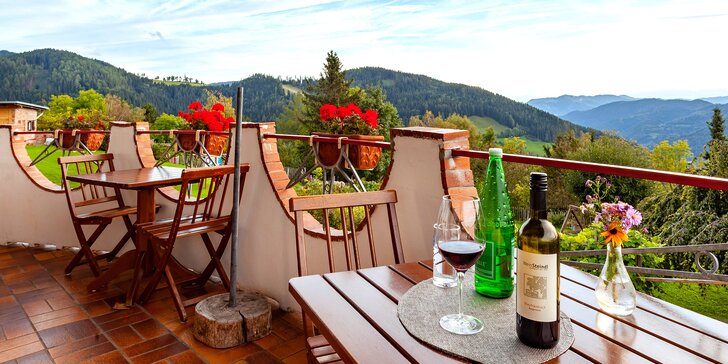 Ekohotel v rakouských Alpách: bio vegetariánská polopenze, wellness i masáže či víno a karta plná slev