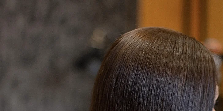 Profesionalní péče: manikúra s gel lakem i střih a barvení vlasů, balayage i ombré