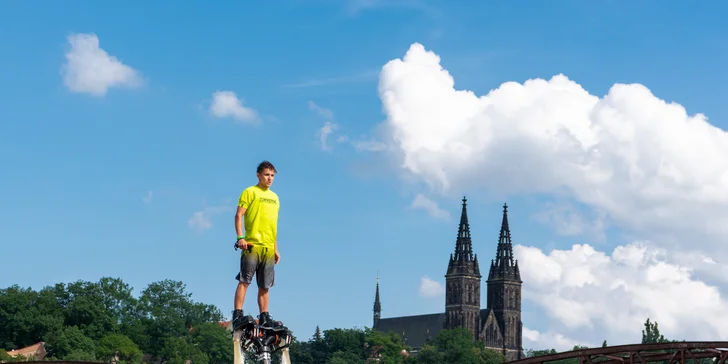 Lekce létání na flyboardu pro 1 osobu: základy i VIP lekce s Petrem Civínem s triky