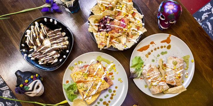 3chodové mexické menu pro 2 osoby k odnosu s sebou: nachos, burritos, quesadillas i dezert