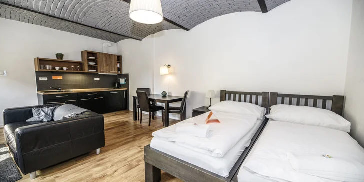 Pobyt kousek od Ještědu pro pár i čtyřčlennou rodinu: pokoj či apartmán, snídaně