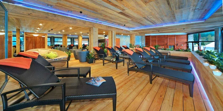 Pobyt v Krkonoších: snídaně či polopenze, neomezený relax ve wellness i masáž