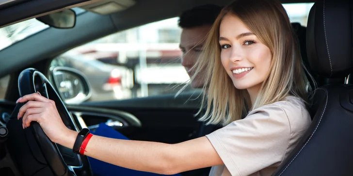 Za volant s jistotou: balíčky tří až pěti kondičních jízd autem