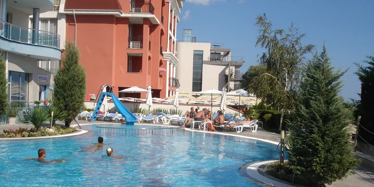 Letecky do Bulharska: 7 nocí se snídaní v hotelu Blue Bay*** přímo u pláže
