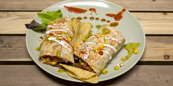 3chodové mexické menu pro 2 osoby k odnosu s sebou: nachos, burritos, quesadillas i dezert