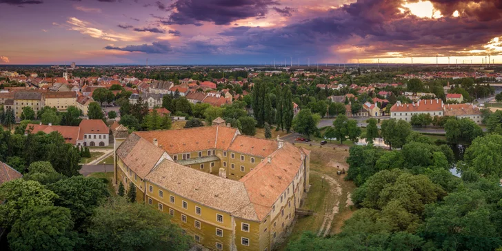 4* víkendový pobyt v Maďarsku: polopenze, wellness i vstup do lázní