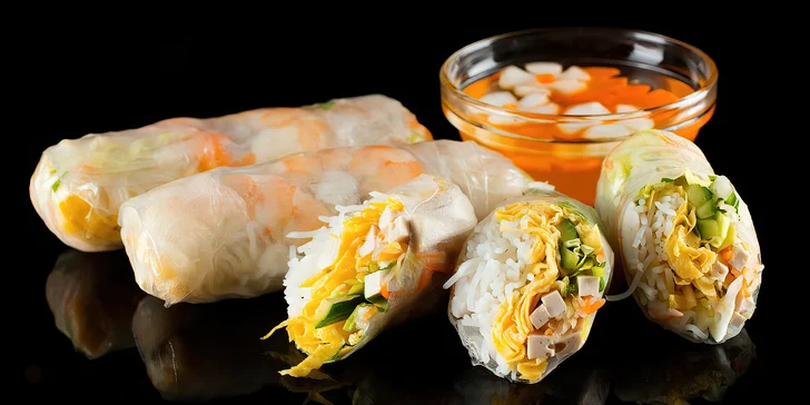 Vietnamské menu pro 1 nebo 2 osoby: jarní či letní závitky i bún bò nam bộ