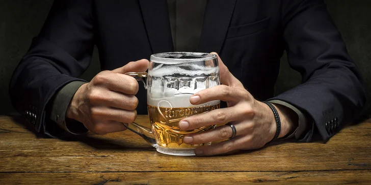 Speciální nabídka: orosený půllitr tankového piva Staropramen 11° v Potrefené huse v Platnéřské