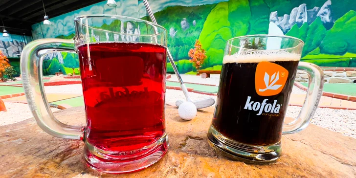 Hodina adventure golfu na krytém hřišti a drinky pro 2 nebo 4 osoby