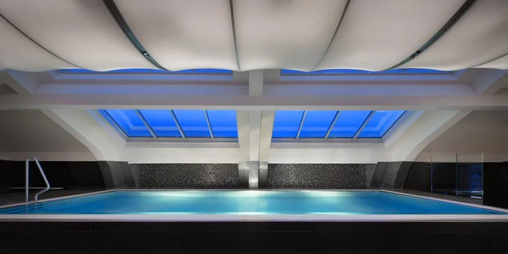 Romantika v centru Budapešti: Continental Hotel se snídaněmi a neomezeným wellness