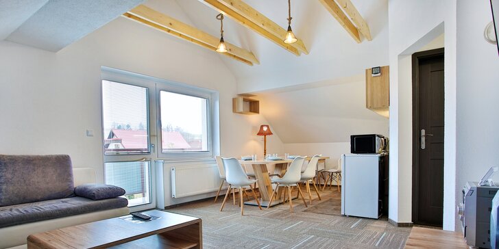 Pohodový pobyt u Liptovského Mikuláše pro pár i rodinu: vybavené moderní apartmány s kuchyňkou