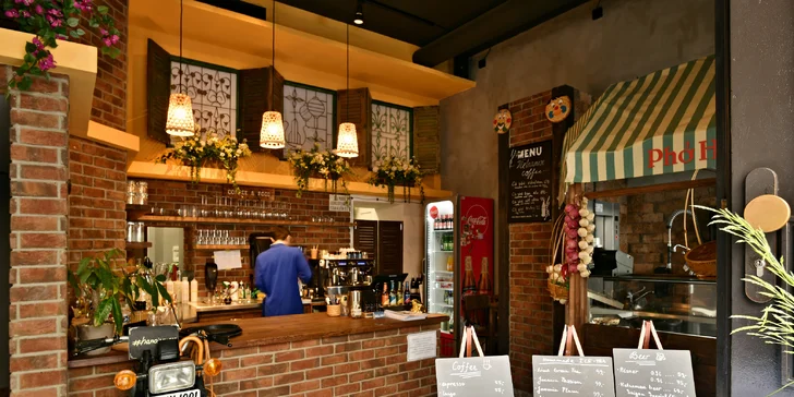 Vietnamské speciality pro dva: až 6chodové menu s pho, grilovaným bůčkem, hovězím i dezertem