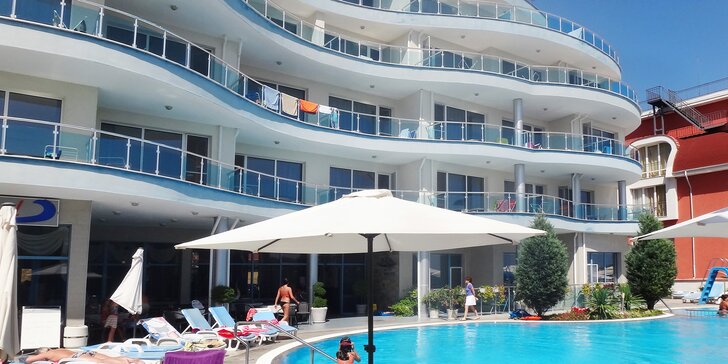 Letecky do Bulharska: 7 nocí se snídaní v hotelu Blue Bay*** přímo u pláže