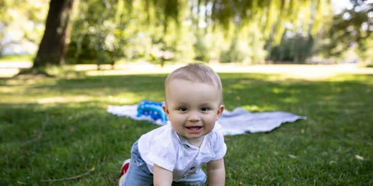 Exteriérové fotografování pro jednotlivce, páry a rodiny v okolí Pardubic