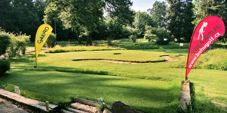 Zkuste golf jinak: denní nebo noční hra footgolfu pro 2 až 8 osob