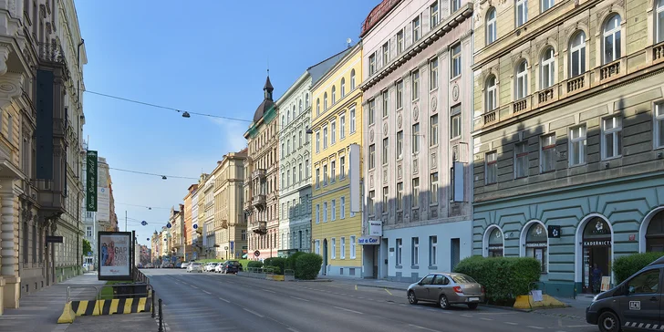 Hotel kousek od Václavského náměstí: snídaně a lahev sektu