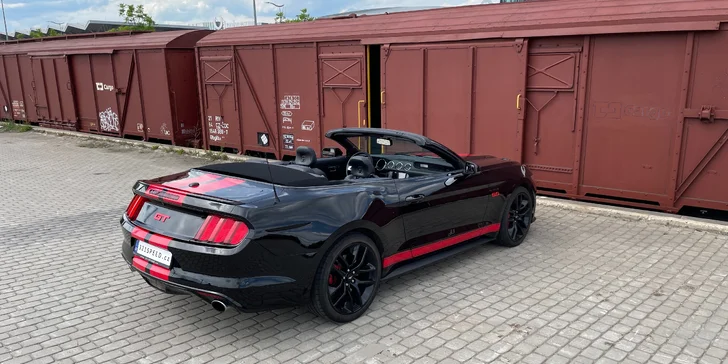 Ford Mustang GT 5.0 V8 Cabrio na 12 či 24 hodin