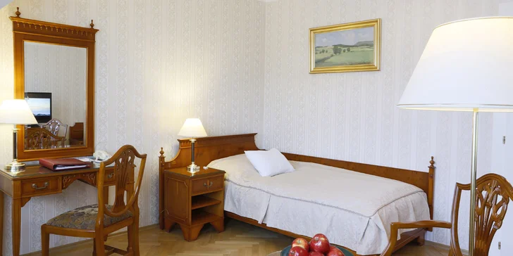 Pobyt v Karlových Varech se snídaní či polopenzí i neomezeným wellness