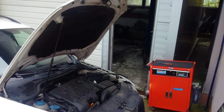 Dekarbonizace motoru: Oživení vašeho plechového miláčka