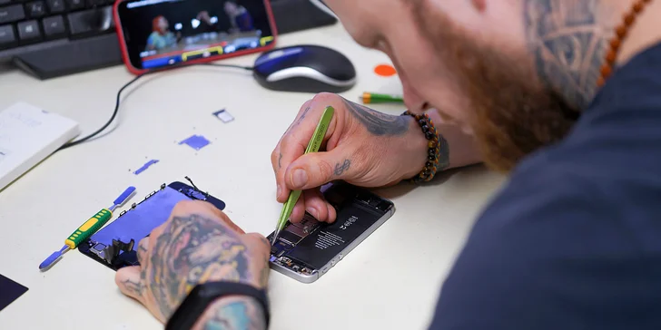 Péče z iLoveServis o mobil nebo tablet: čištění, voděodolnost nebo nová baterie