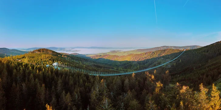 Výlet na Dolní Moravu: nejdelší visutý most na světě, Stezka v oblacích i další atrakce