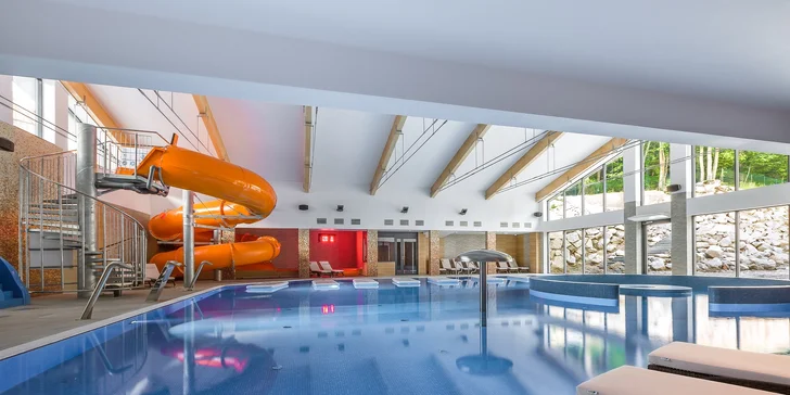 Polské Krkonoše pro pár i rodinu: snídaně či polopenze i wellness a aquapark ve 4* resortu