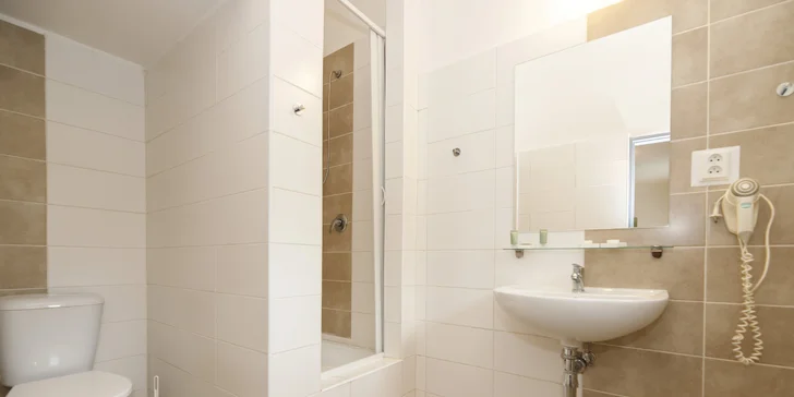 Pobyt v Krušných horách: ubytování se snídaní v pokojích či apartmánech
