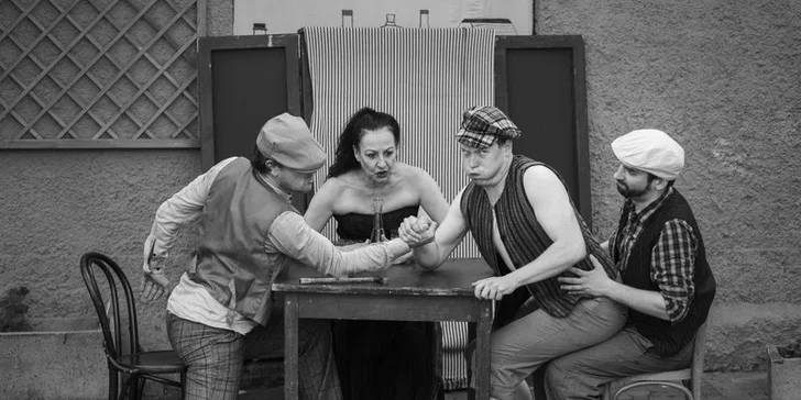 Vstupenka na divadelní představení ŽižKabaret na dvoře ŽDJC